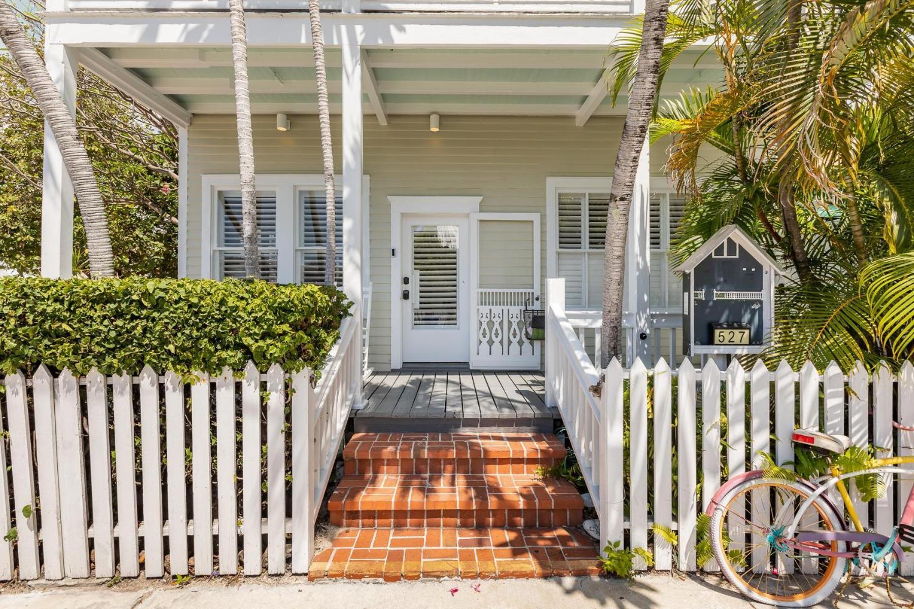 Island Pearls * Key West